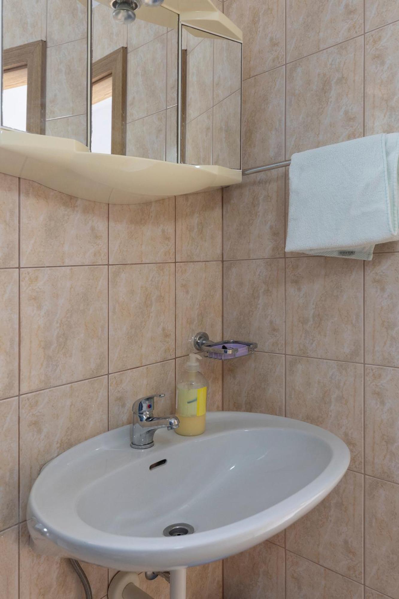 Apartments By The Sea Zuronja, Peljesac - 10137 Brijesta Rom bilde