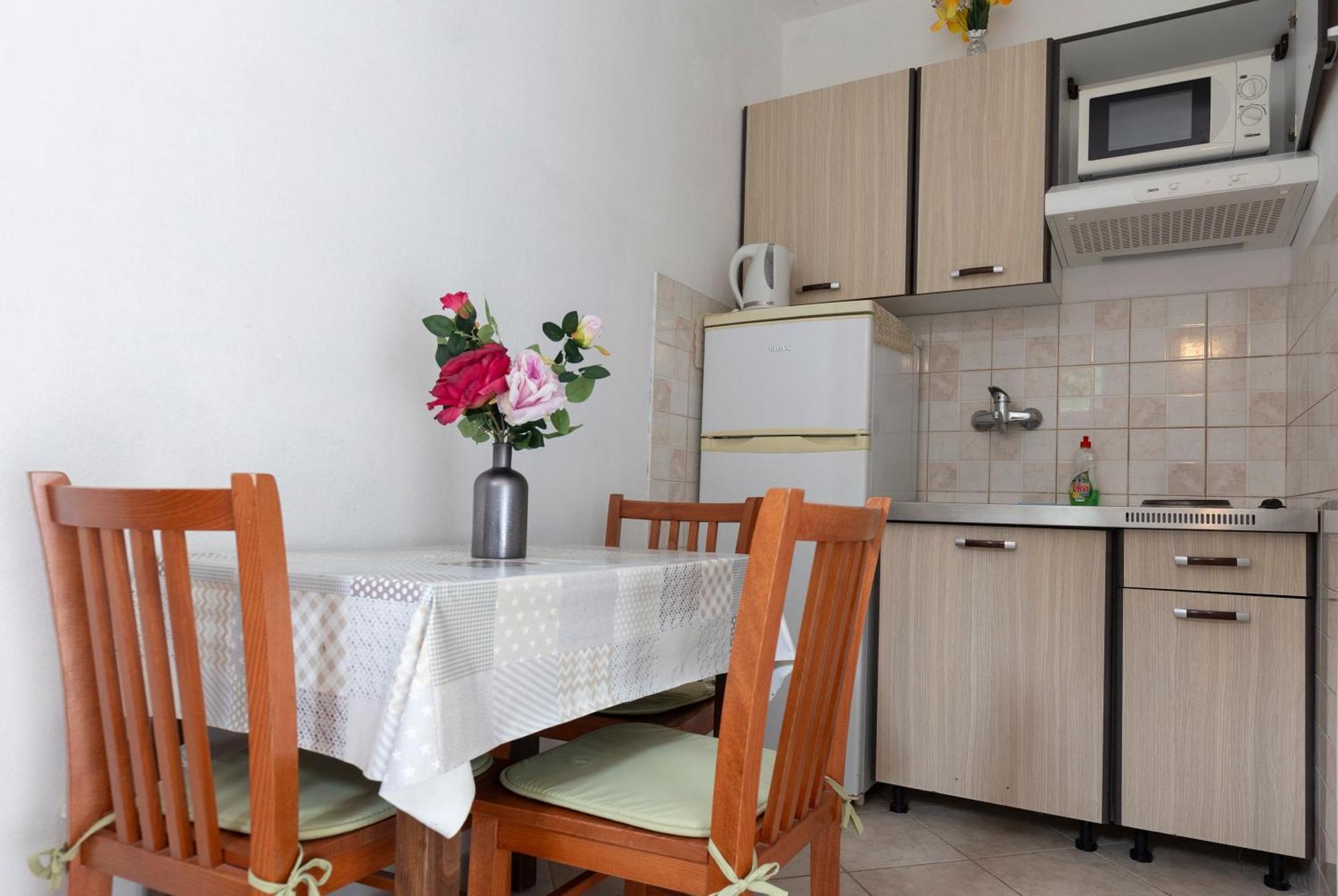 Apartments By The Sea Zuronja, Peljesac - 10137 Brijesta Eksteriør bilde